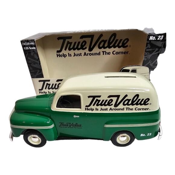 ERTL 1950 Ford Panel Van True Value Coin Bank Die Cast 1:25 RC2 NEW - Picture 8 of 12